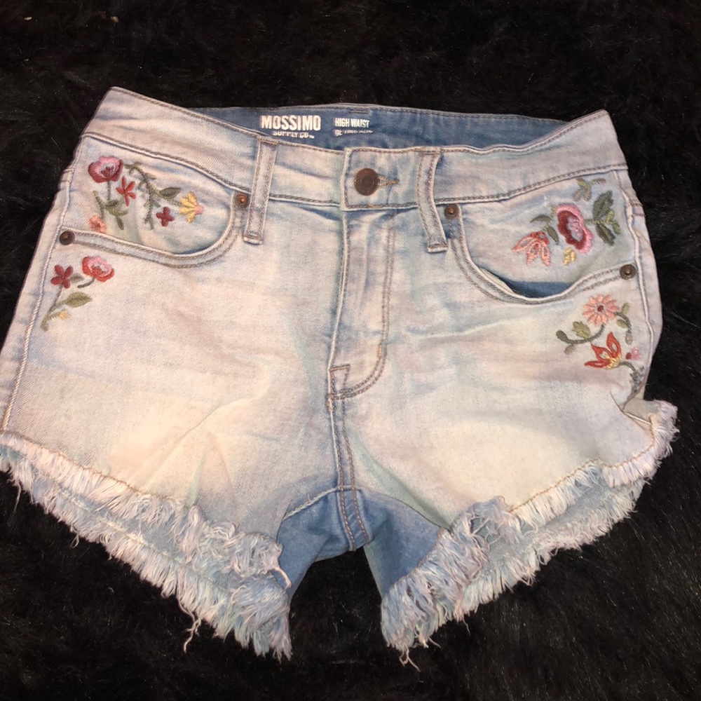 Mossimo distressed high waisted shorts